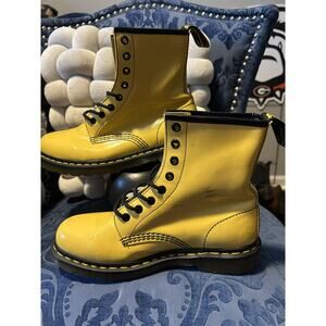 Dr Martens Bright Yellow Pascal Size 8/EU 39